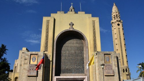 Nuestra Señora de Lourdes, Oeste